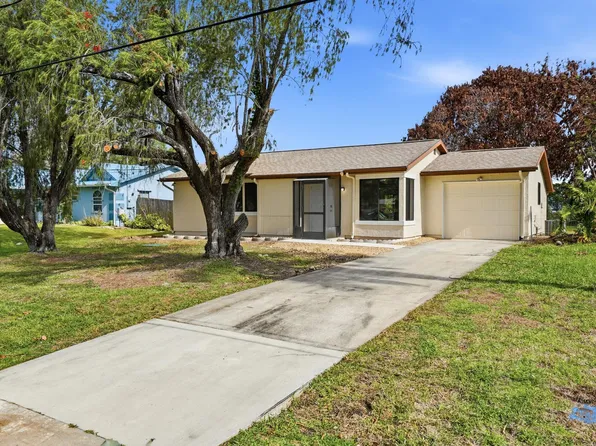 295 NW Archer Avenue, Port St Lucie, FL 34983