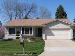 33640 Cadillac St, Farmington Hills, MI