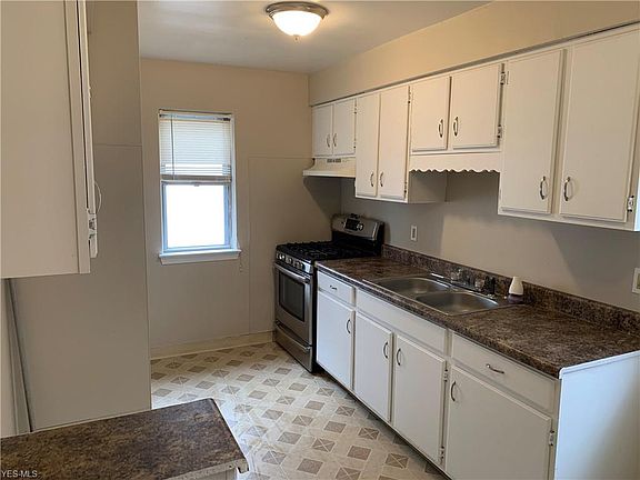 5th image of 5511 Oakwood Ave