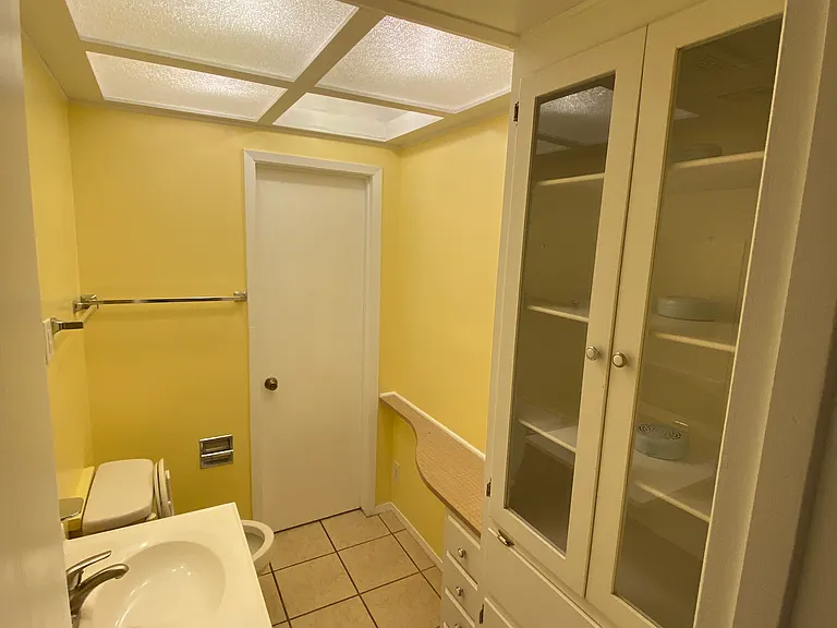 5625 Creston Ave — Photo 11