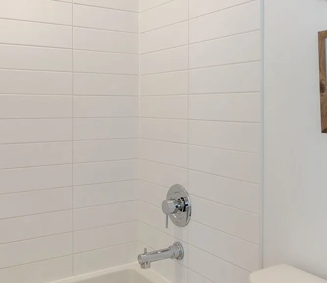 576 Front St W #806E — Photo 25