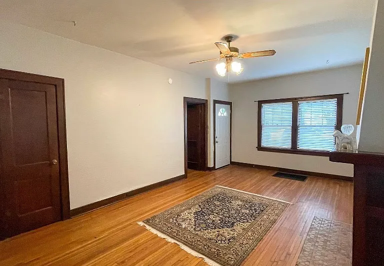 1114 N Carlos St — Photo 3