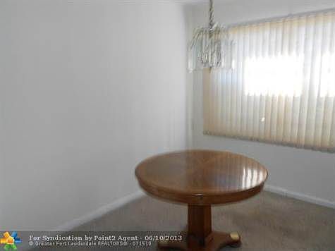 3rd image of 154 Ventnor #J