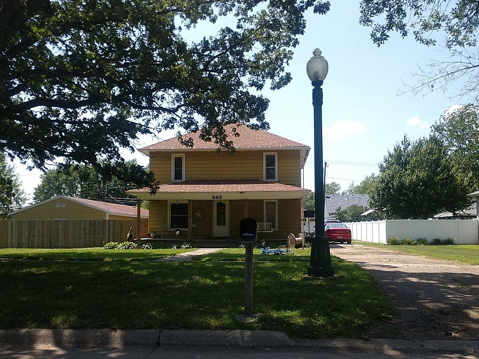 1st image of 243 S 9th St