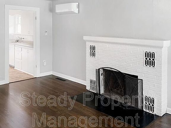 2nd image of 5215 S Cushman Ave