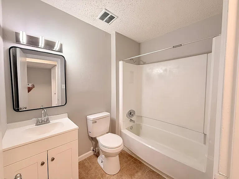 7940 Shady Oak Trl #222 — Photo 12