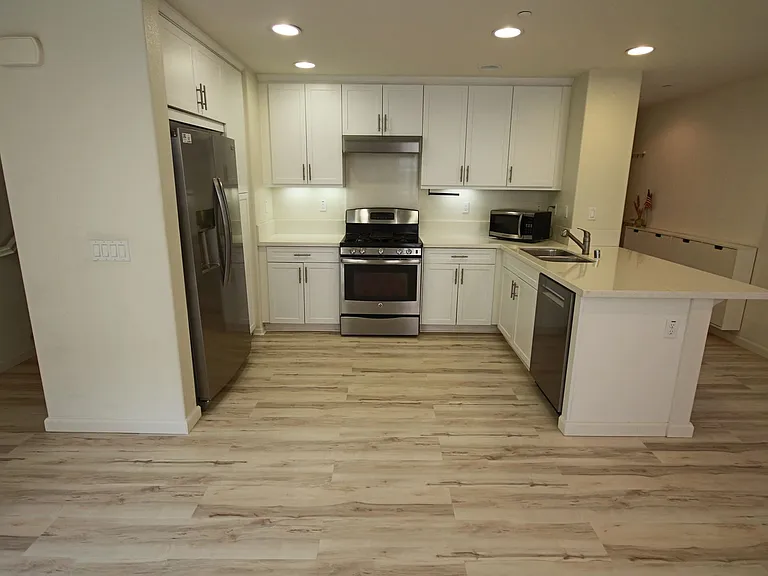 8897 Lightwave Ave — Photo 6