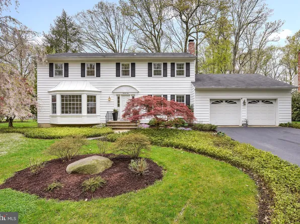 23 Benford Dr, Princeton Junction, NJ 08550