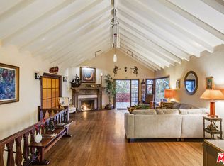 2882 Belden Dr, Los Angeles, CA 90068