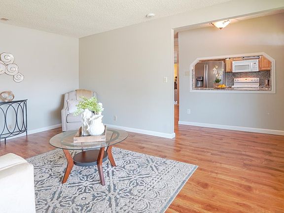 5th image of 3002 Plumstead Way