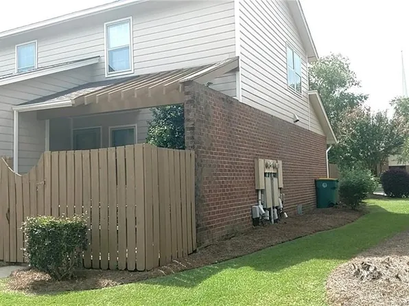 10 Independence Dr, Lumberton, NC 28358