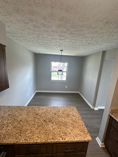 2 bed, 950 sqft, $1,395 — Photo 3