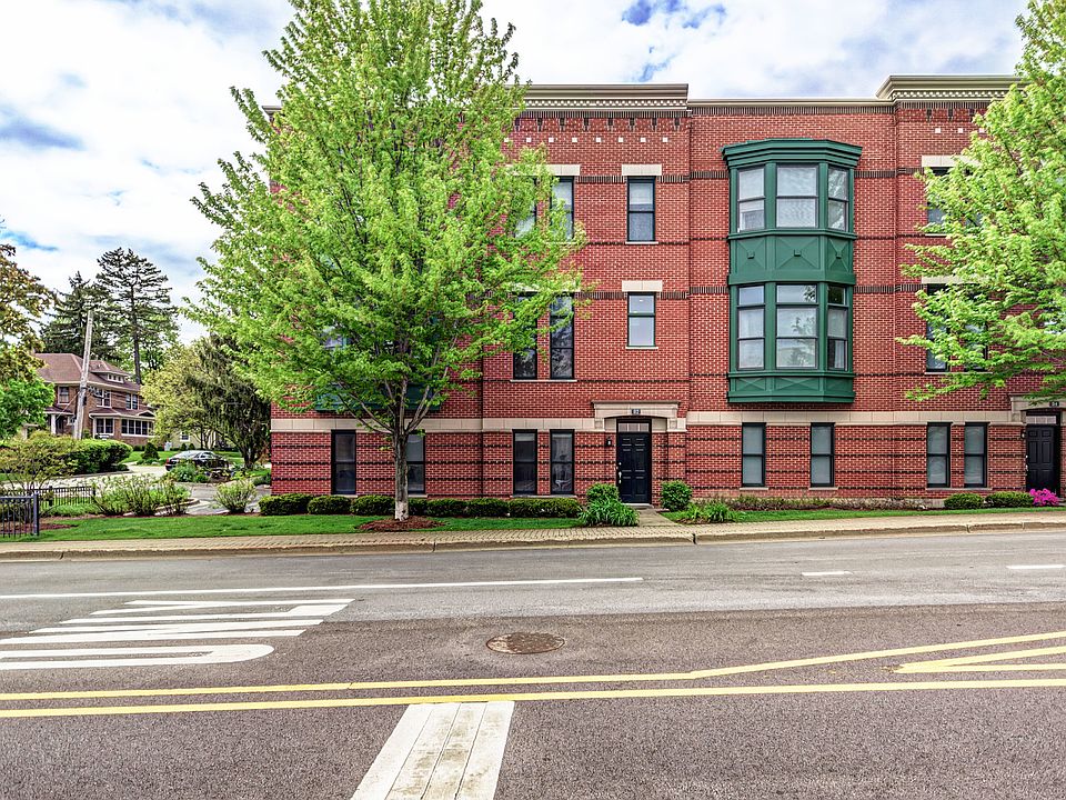 1st image of 82 N Smith St #82