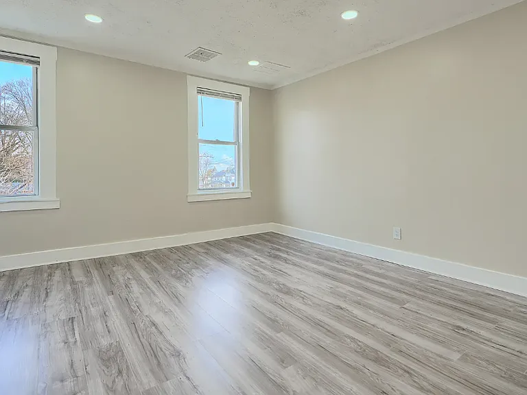 3016 Hamilton Ave #2 — Photo 18