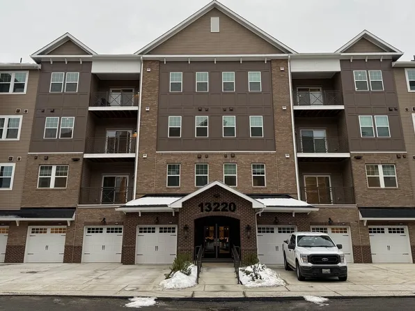 13220 Petrel St #4302, Clarksburg, MD 20871