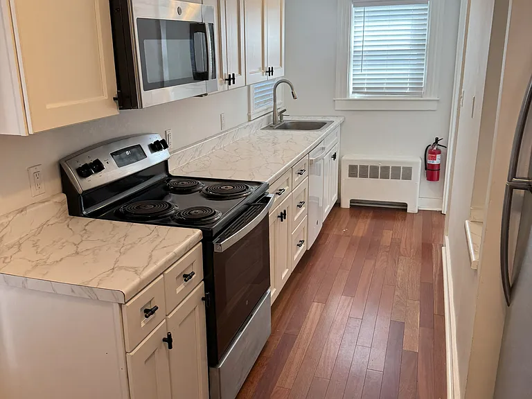 170 Prospect St #1 — Photo 9