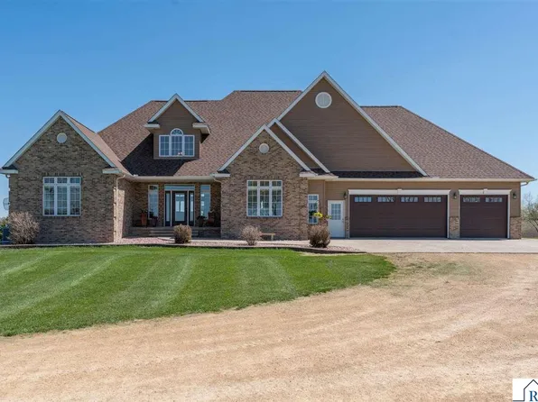 22643 Oriole Cir, Madison Lake, MN 56063