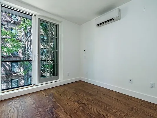 Rented by EXR | media 23