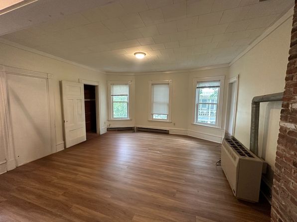 18 Lafayette Pl #2