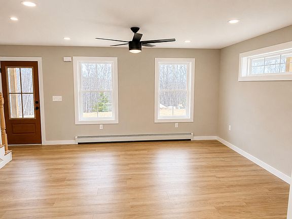 4th image of 136 Tenny Hill Road