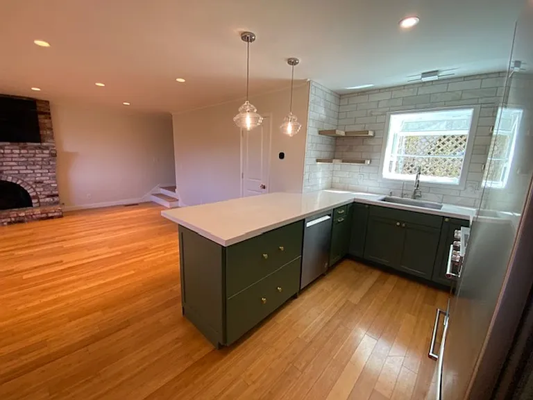 2121 David Ave — Photo 9