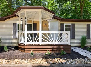 469 E Fawn Ridge Trl, Bloomington, IN 47408