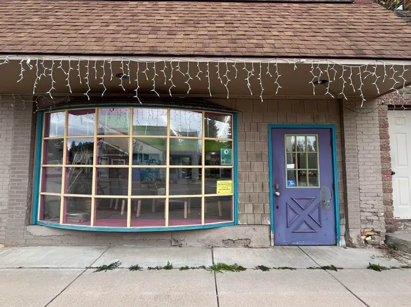 2433 N Main St, Central Lake, MI 49622