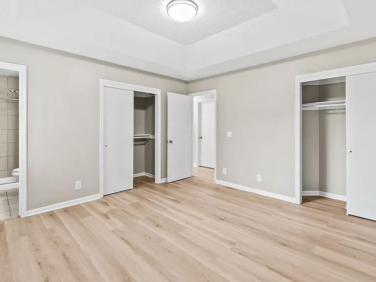 5106 N 128th St — Photo 13