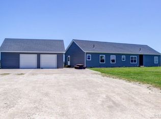 590 N 180th Rd, Bennington, KS 67422