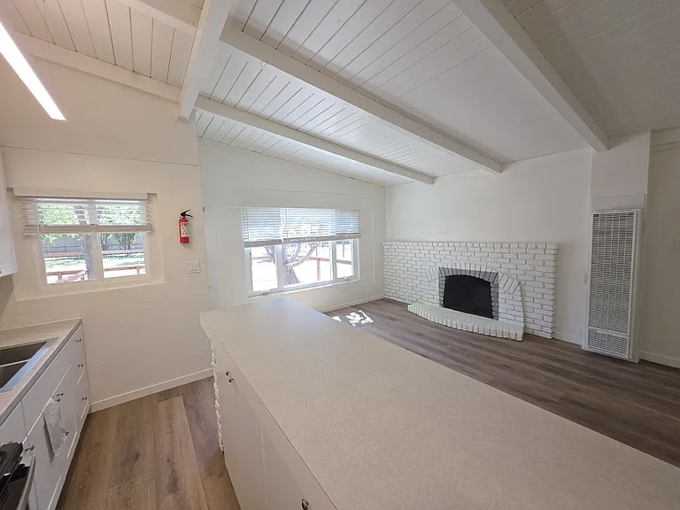 17259 Walnut Ave #D — Photo 5