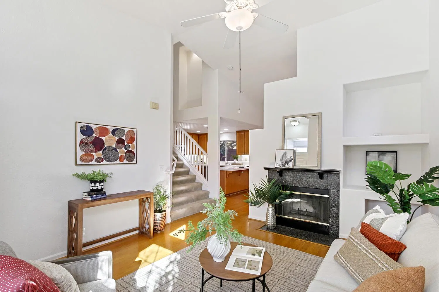 3 bed, 2.5 bath, 1425 sqft, $3,000 — Photo 4