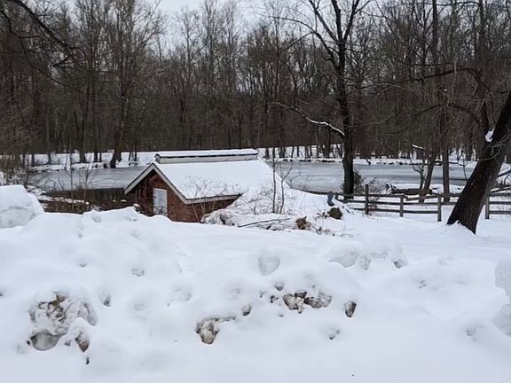 3rd image of 50 Rohiwee Rd