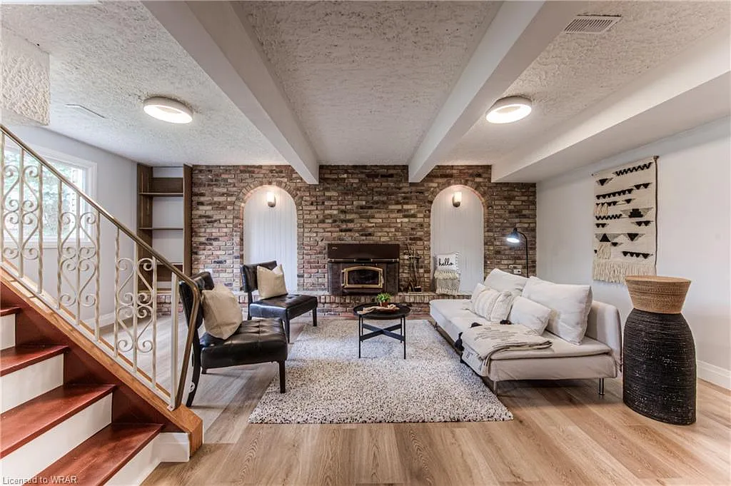 2 bed, 1150 sqft, $1,800 — Photo 2