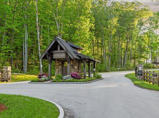 1462 Bent Hickory Rd, Signal Mountain, TN 37377