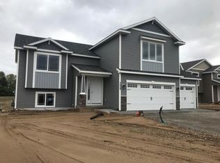 606 S Brookview Ln SW, Isanti, MN 55040