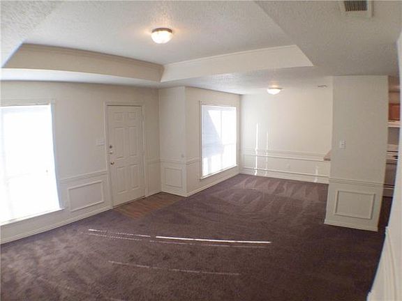 4th image of 515 E North St