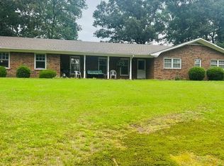 1030 Stones Rd, Camden, TN 38320