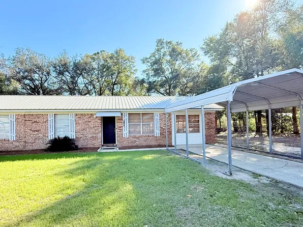 6125 Carr Rd, Milton, FL 32583