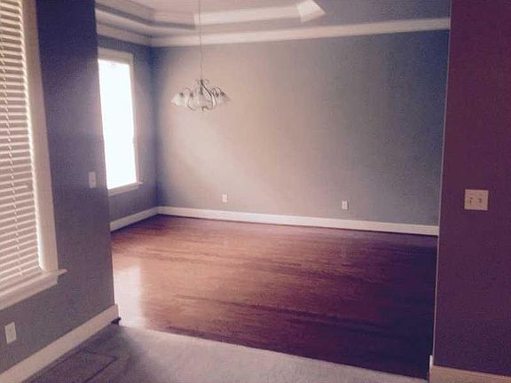 5th image of 2713 W Lilac St