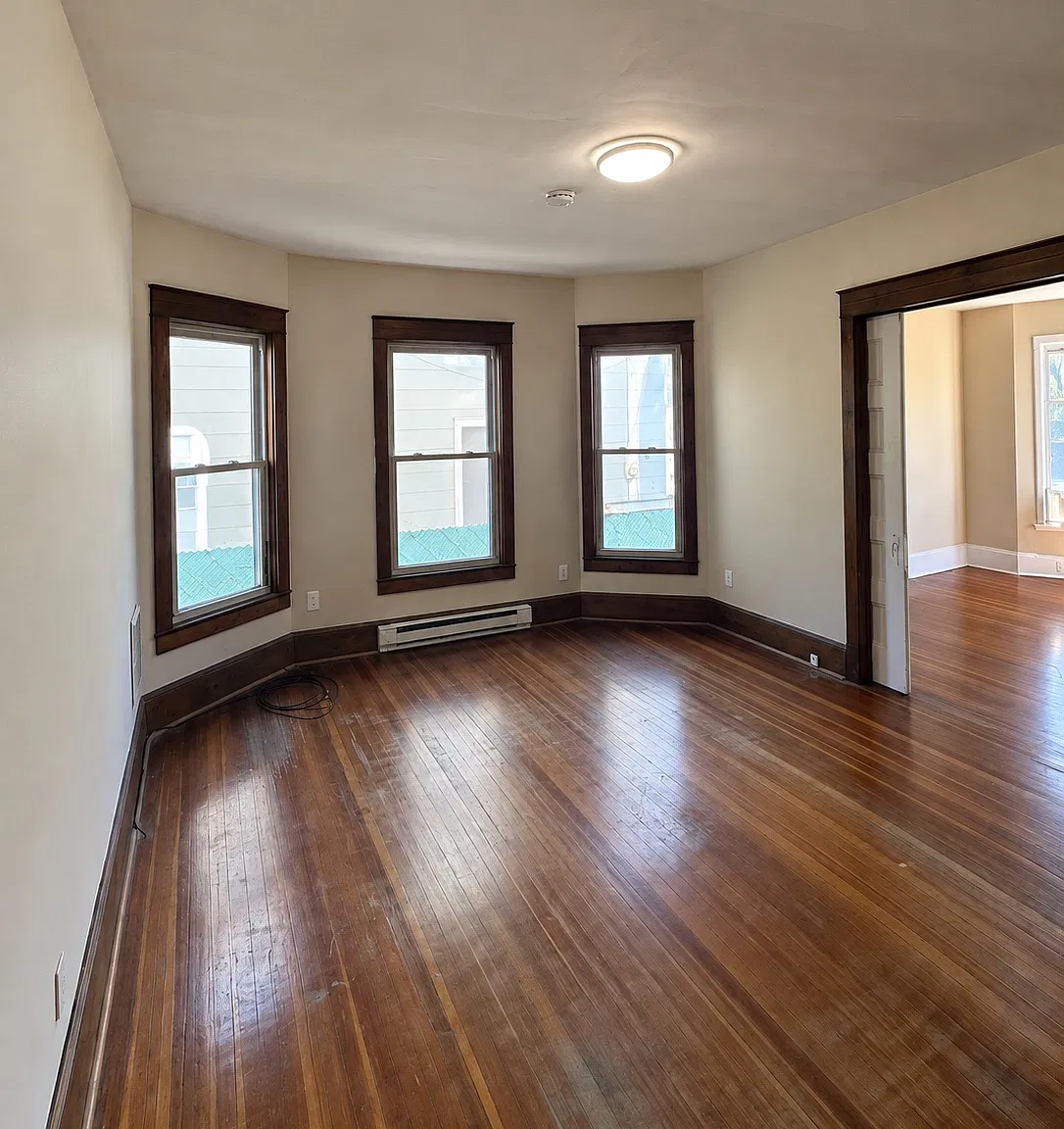3 bed, $2,250 — Photo 3