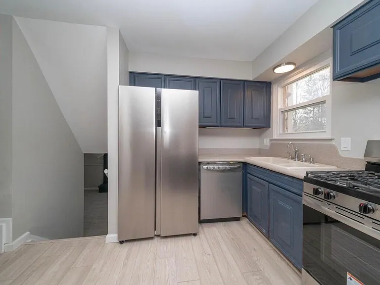3212 Lockridge Dr — Photo 7