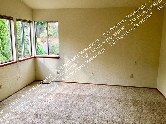 5th image of 10307 NE 126th Pl