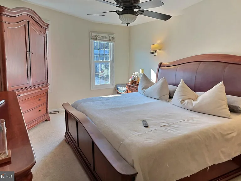 1501 Silverado Ct — Photo 19