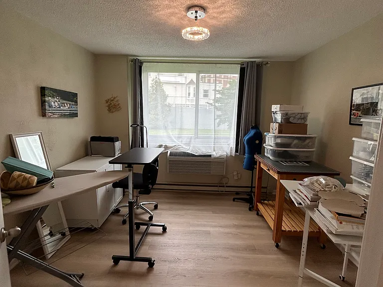 1 Strawberry Hill Ave #1E — Photo 14