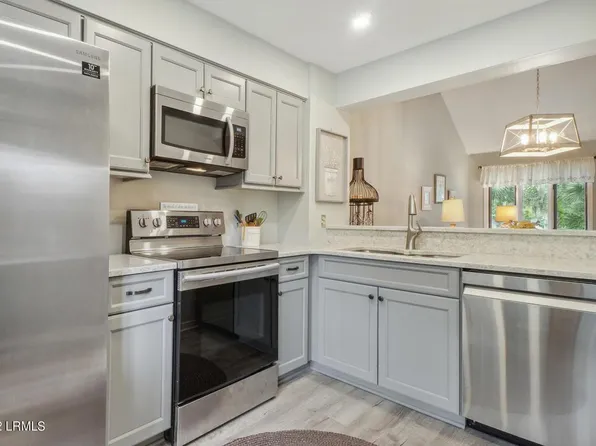 111 Windward Village Dr, Hilton Head Island, SC 29928