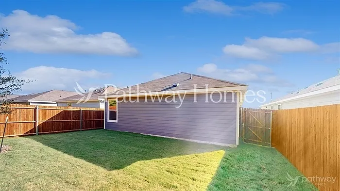 8801 Red Fox Trl — Photo 24