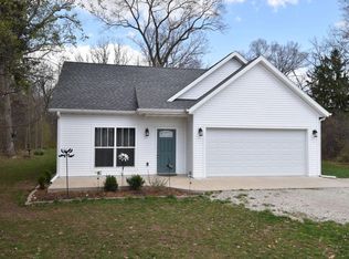 W8924 Lake Lorraine Rd, Delavan, WI 53115