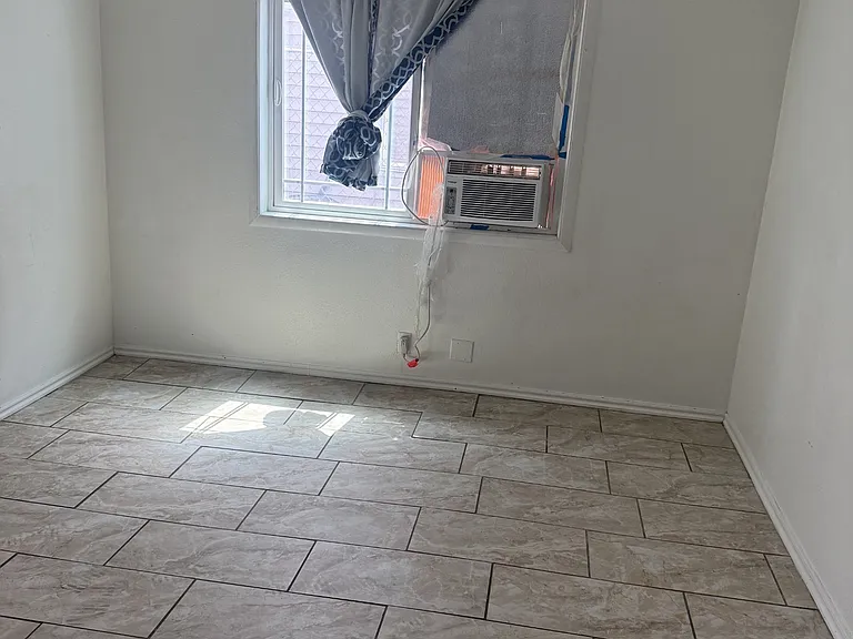 231 S Montgomery St #2 — Photo 4