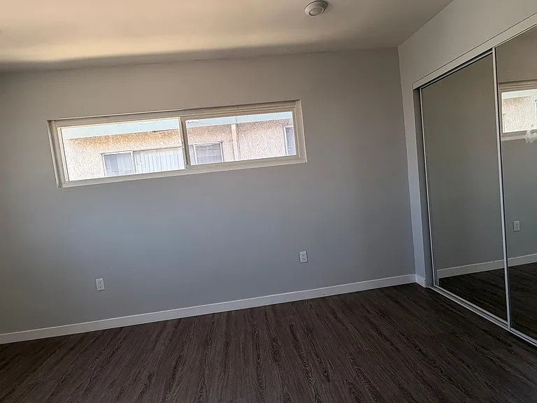 3920 Hillcrest Dr — Photo 14