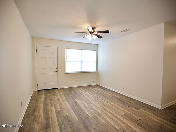 3rd image of 6272 PETTIFORD Drive